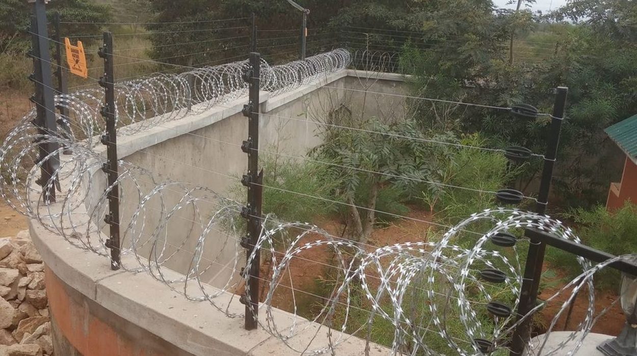 Electric fence - informedsystems